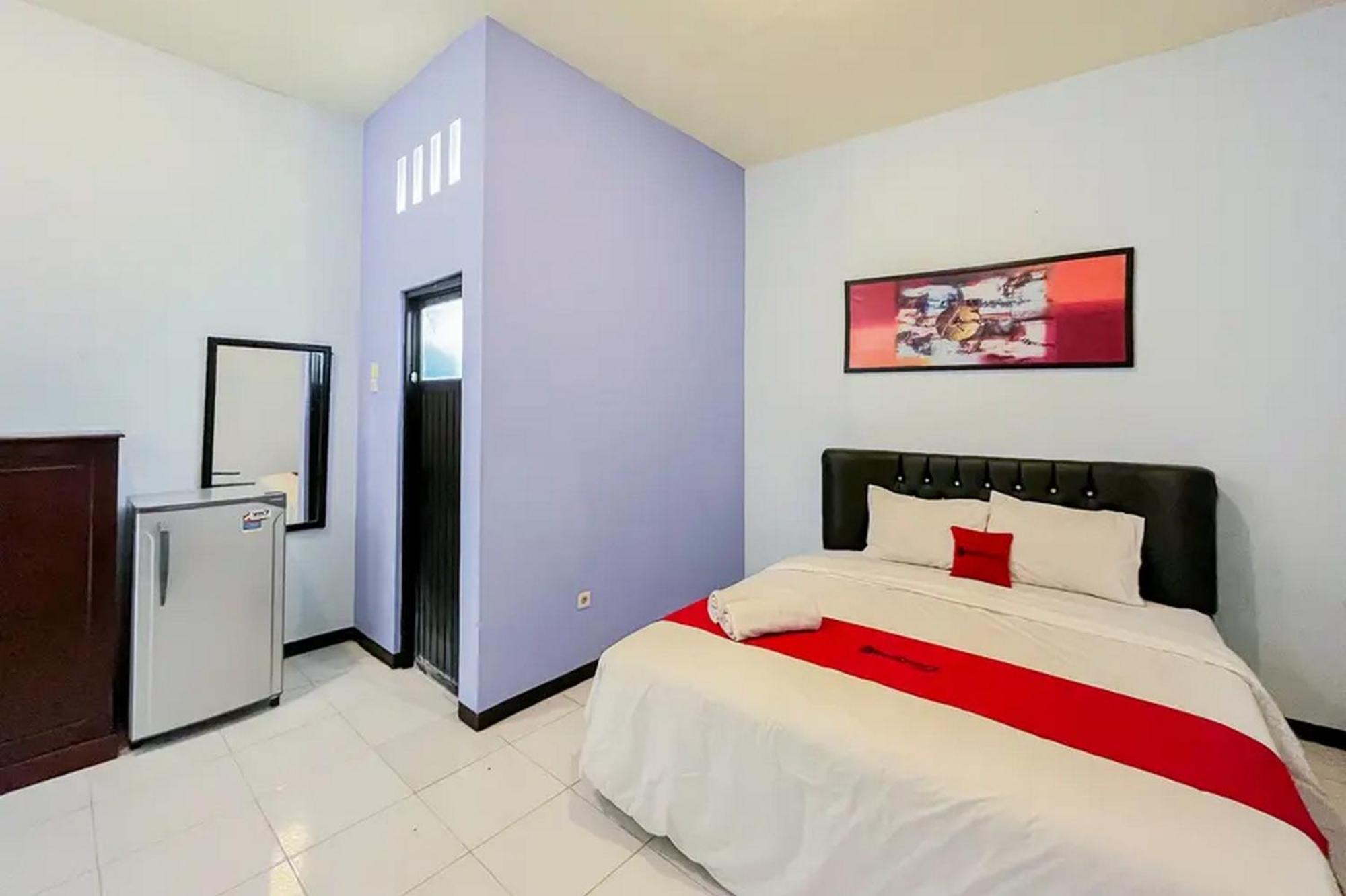 Reddoorz Syariah Near Rsud Tuban Hotel Tuban  Exterior photo