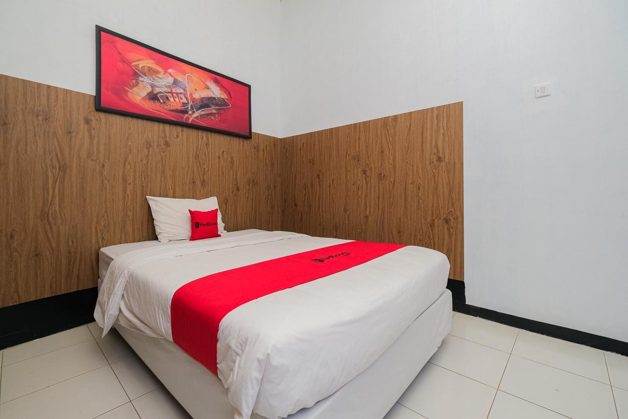 Reddoorz Syariah Near Rsud Tuban Hotel Tuban  Exterior photo